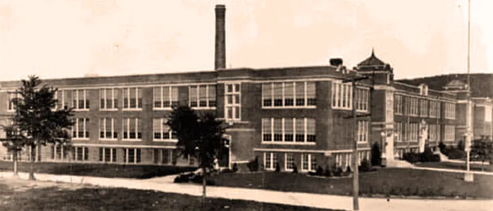 Franklin School building from the mid 1900s, view from the bus dropoff side